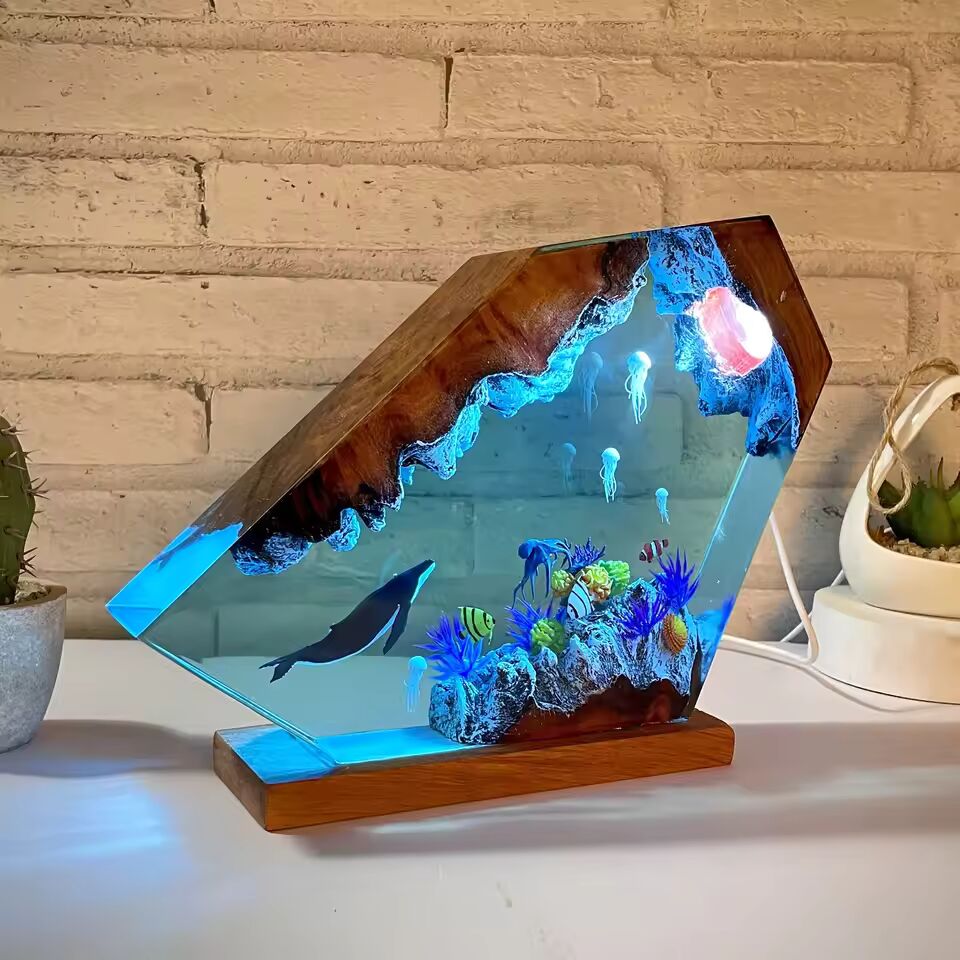 Handmade Humpback Whale Jellyfish Resin Figurine with Wooden Base Epoxy Resin Ocean Decor Lamp Home Ornament